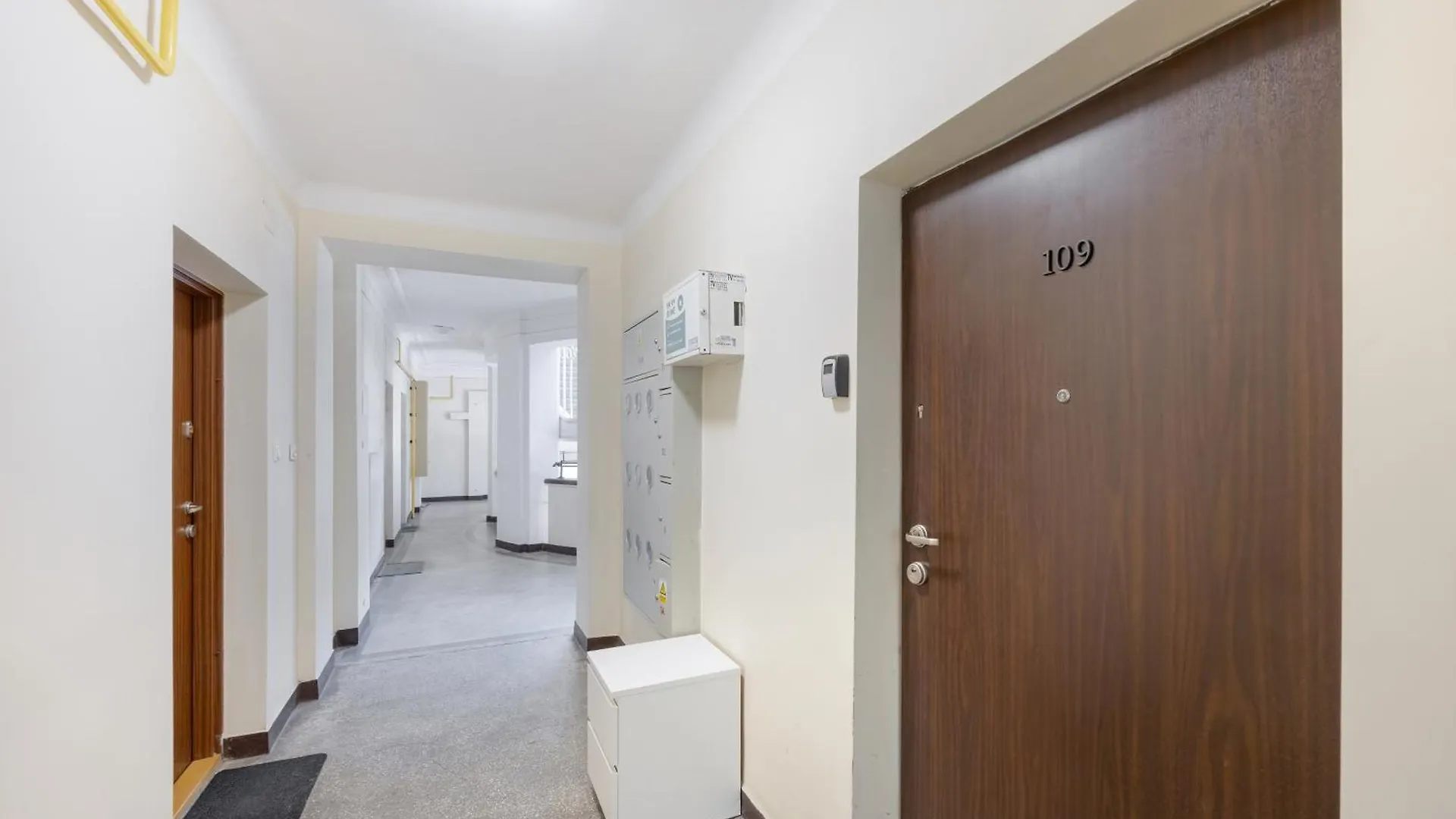 J&W Apartments Studio Solidarnosci Βαρσοβία