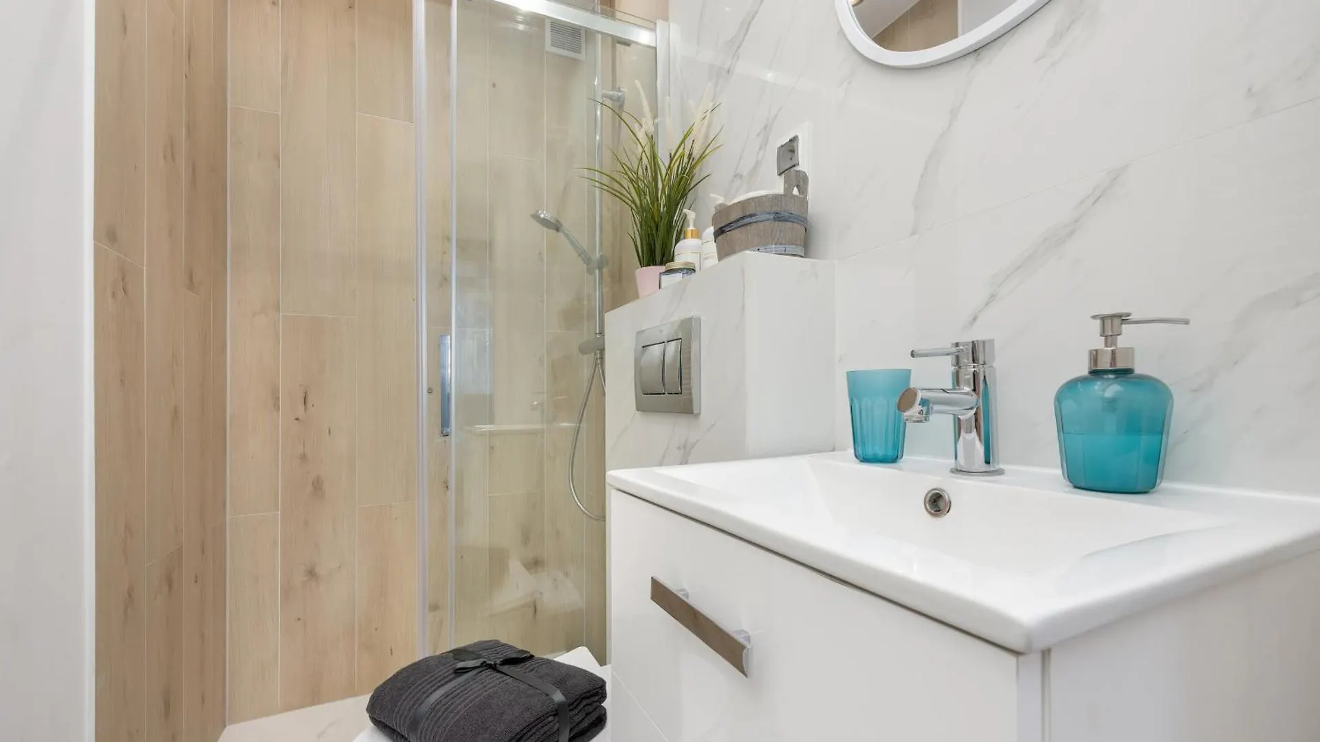 J&W Apartments Studio Solidarnosci Βαρσοβία